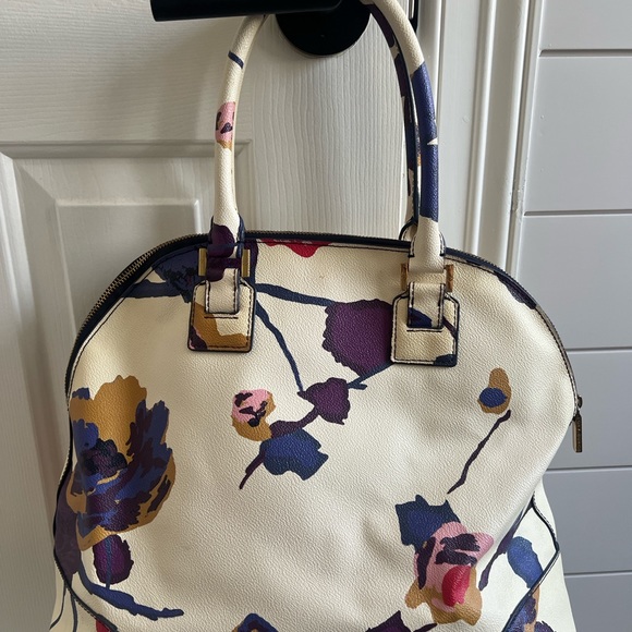 Tory Burch Robinson Alpine Snow Floral
Dome Satchel Bag - Picture 10 of 14